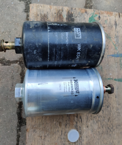 2022-03-05 - george fuel filter old n new.PNG
